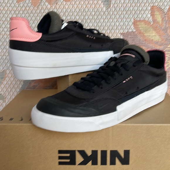 NIKE WMNS DROP-TYPE
BLACK/PINK TINT-WHITE-ZINNIA
Sneakers 
AV6697 001 - Picture 8 of 16